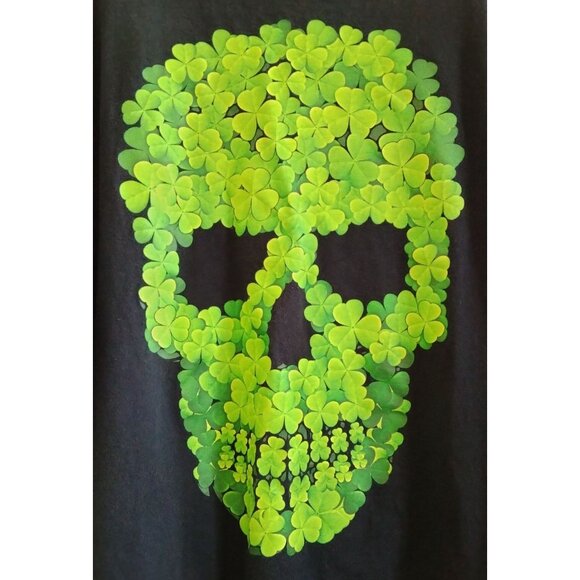 Lucky Size 3XL Black Tee With Clover Skull Graphic - Picture 3 of 6